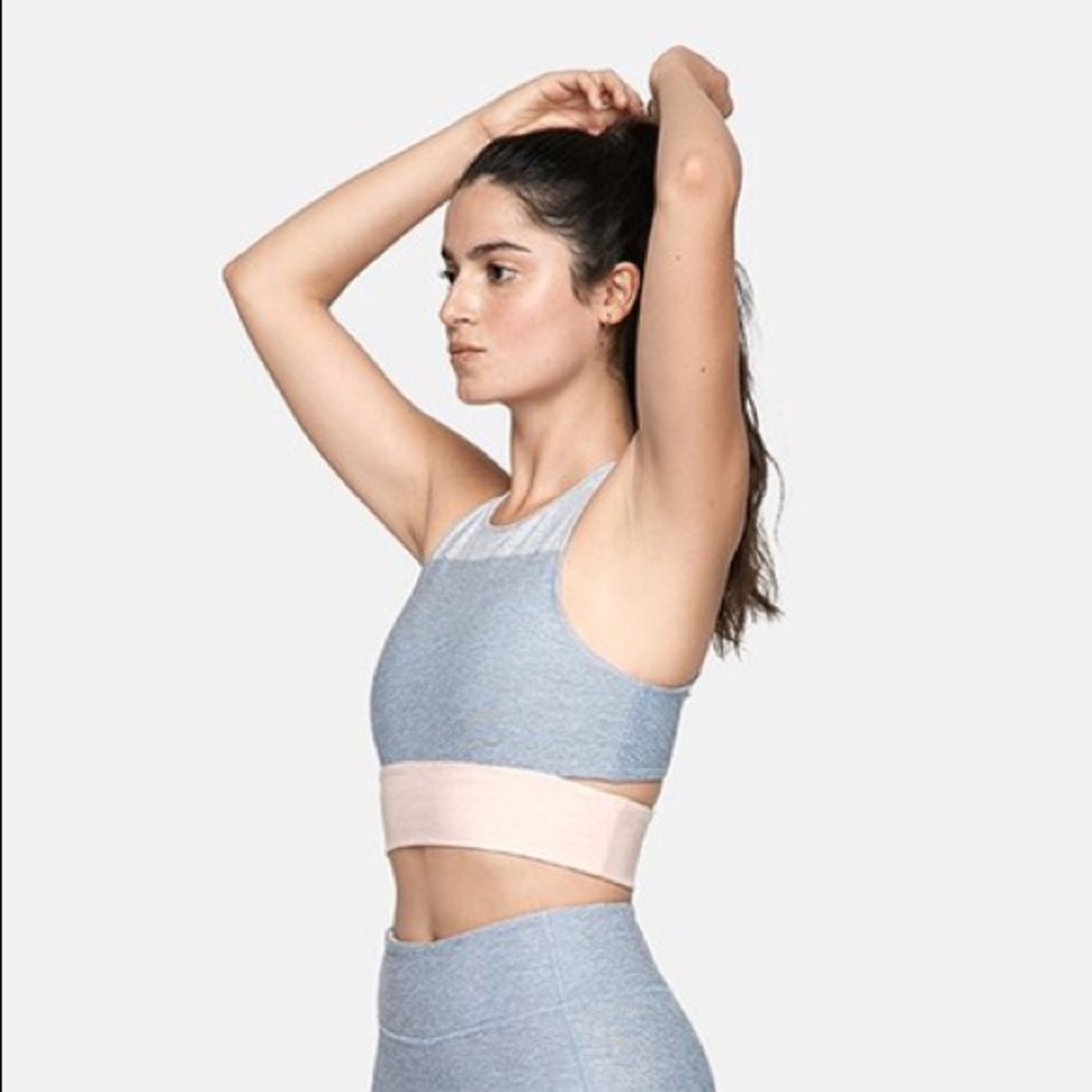 Outdoor Voices slashback tri-tone crop